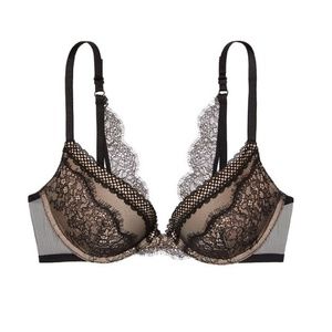 34A NWT VICTORIAS SECRET VERY SEXY PUSH UP BRA